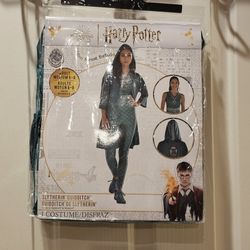 Adult Harry Potter Slytherin Quidditch Costume Medium