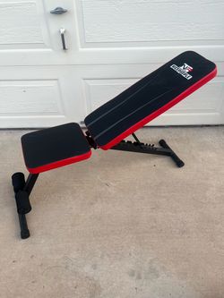 Adjustable weight bench