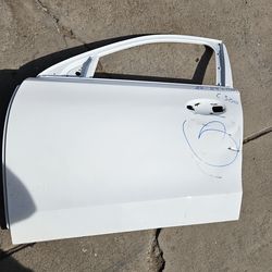 Mercedes c class c300 left door oem