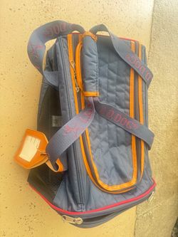 https://offerup.com/redirect/?o=TC5ELkRPRw== Pet Carrier Bag – Foldable Travel Pet Tote