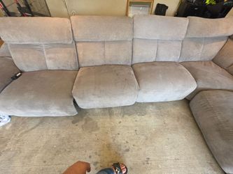 Sectional/Reclining sofas