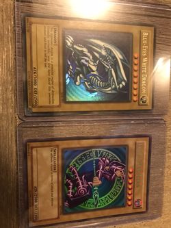 Blue eyes white dragon/ dark magician YuGiOh Cards