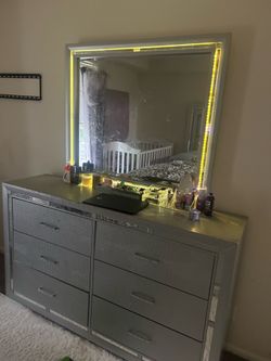 Moving out furniture for sale