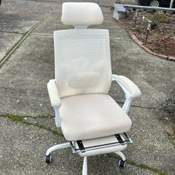 FREE - Desk Chair 