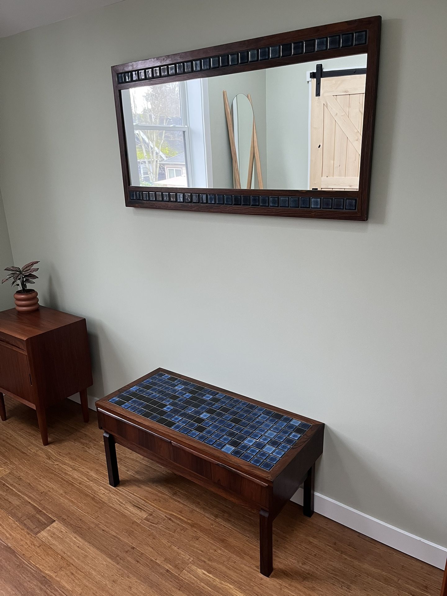 Rare Midcentury Danish Rosewood & Tile Entry Table with Mirror – Excellent Condition!