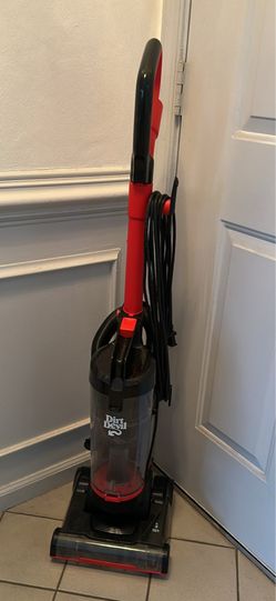 Vacuum Dirt Devil (Upright, Bagless)