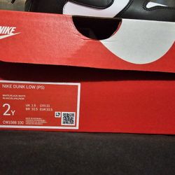 Nike Panda Dunks Size 2Y NEW