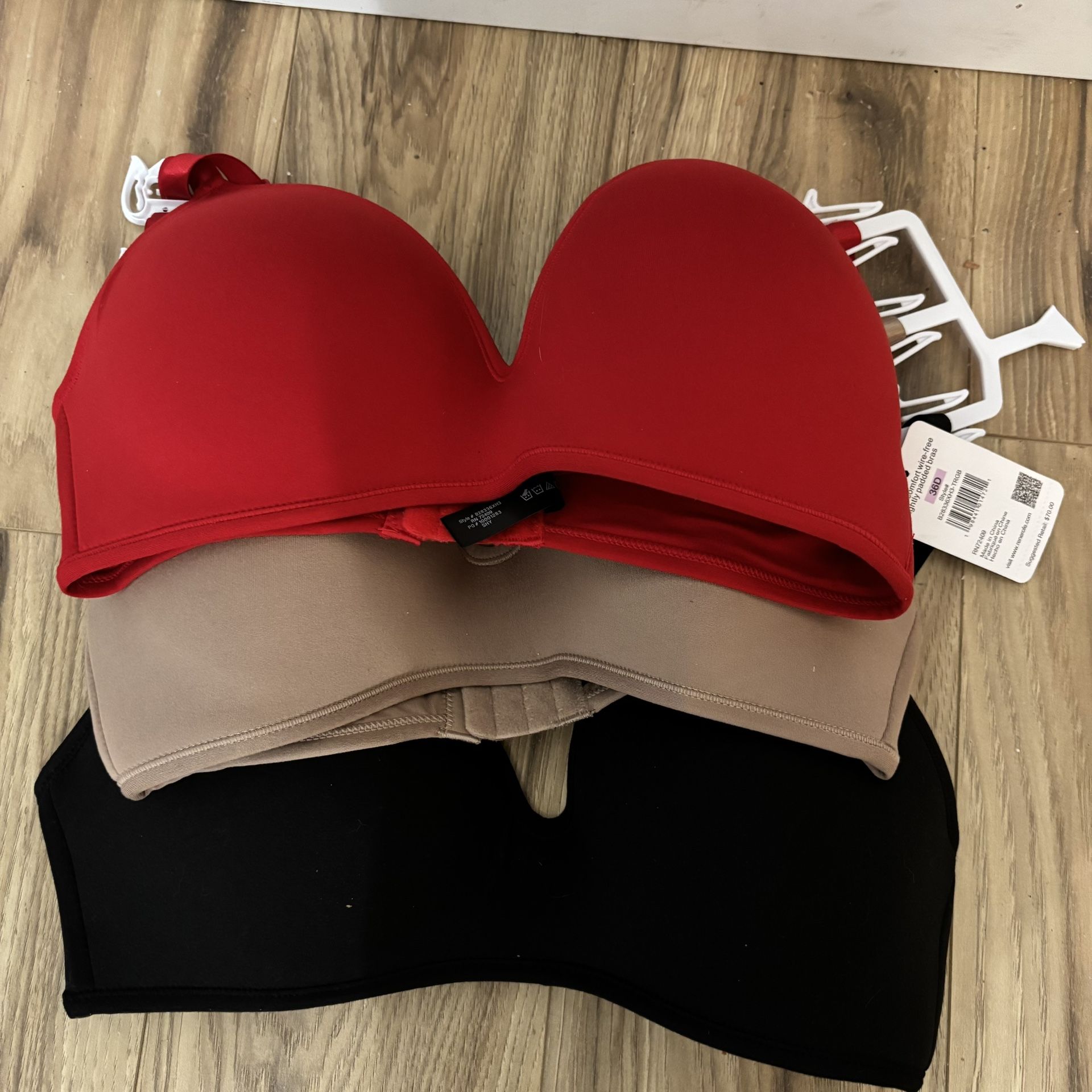 New Bras 36D *Runs Small* 