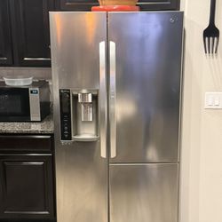 LG Refrigerator 