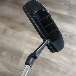 Black Blade Putter