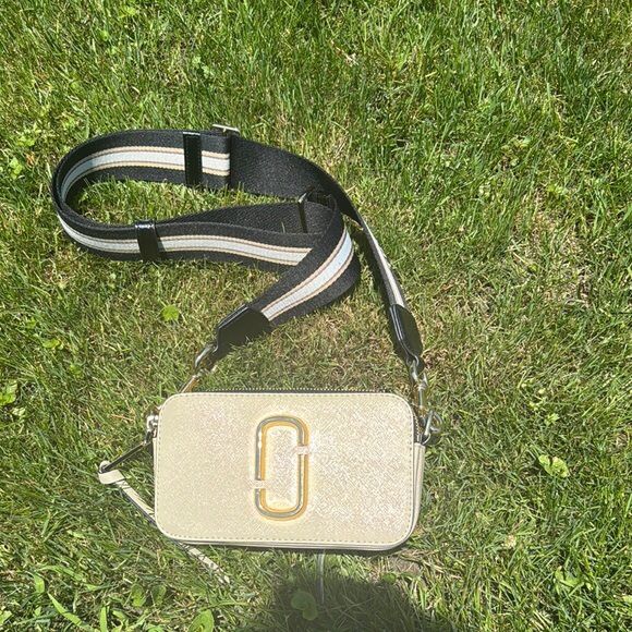 NWOT Marc Jacobs “The snapshot “Cream & Black Crossbody Bag with Gold Accents