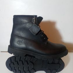 New! Timberland Black Leather Premium  Men Sz 11.5