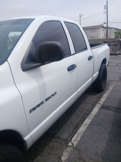 Dodge Ram 1500 Quad Cab Pickup Truck
