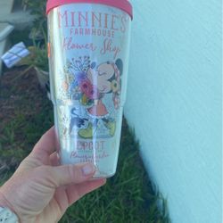 Minnie Tervis