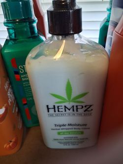 Hempz Triple Moisture Herbal Whipped Body Crème