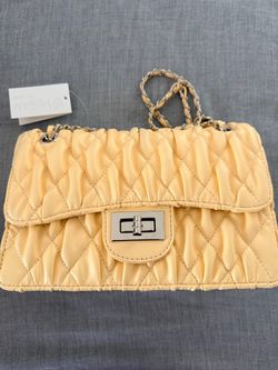 Butter Yellow quilted shoulder bag
