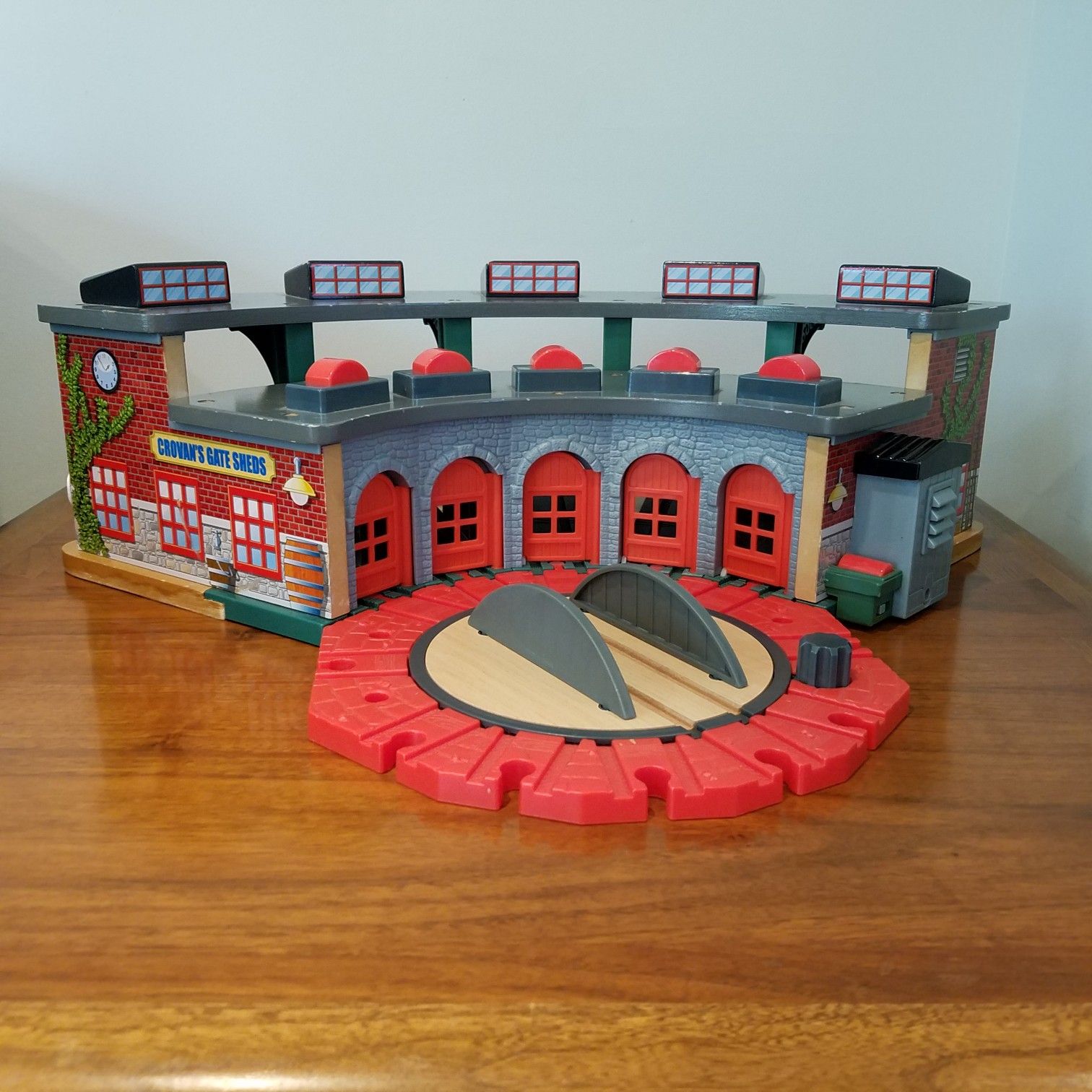 Thomas & Friends Train Crovan's Gate Sheds and Roundabout with Sounds