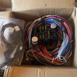 21 Circuit Universal Wire Harness 21 Fuse 12v Street Hot Rat Muscle Rod Wiring