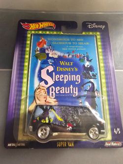 Hot Wheels Premium Disney Sleeping Beauty Super Van