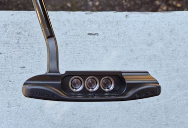 Scotty Cameron Triple Black Ltd Santa Fe 35"