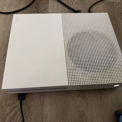 Xbox with controller and 22 inch Roku tv