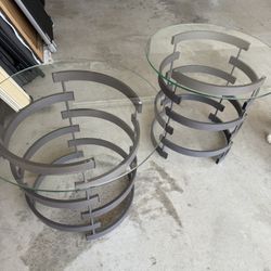 2 Side Tables.