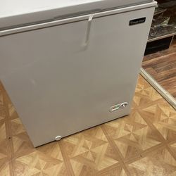 5.0 cu. ft. Chest Freezer in White