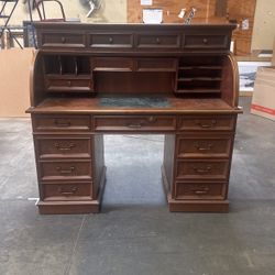Awesome Vintage Roll Top Desk.