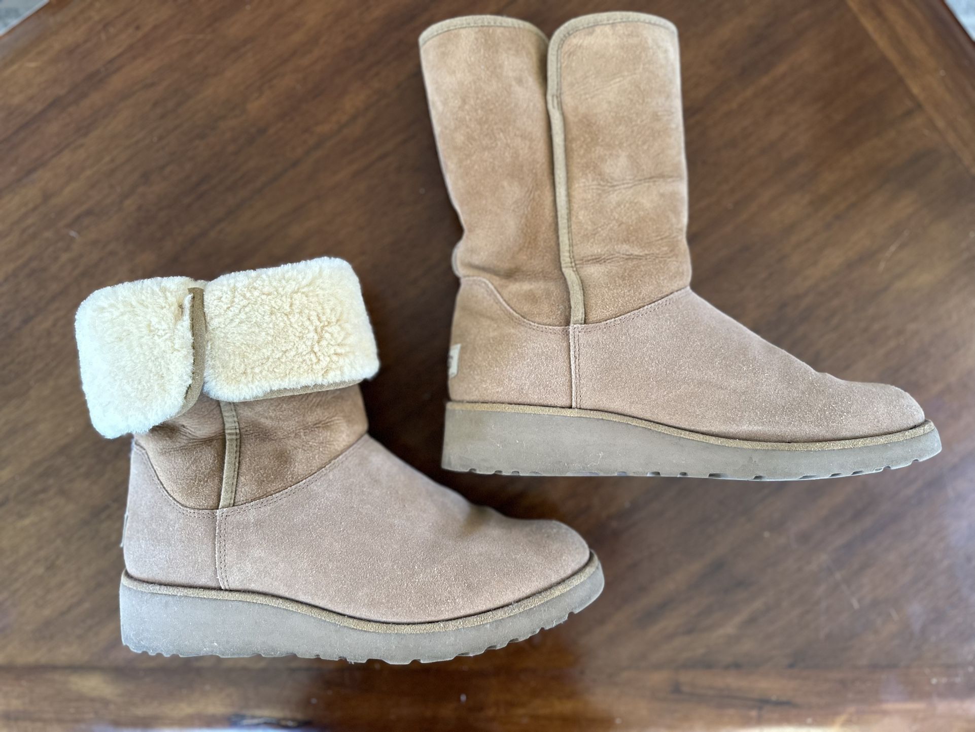 Ugg Boots *Rare Find*
