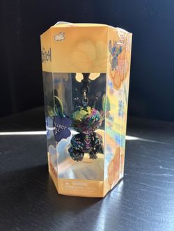 DISNEY STITCH CHIBI IN MOTION IRIDESCENT STITCH ULTRA RARE **NEW**