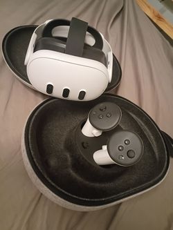 Quest 3 with Case (need gone)