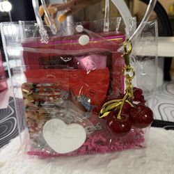 Valentine’s Girls Present 