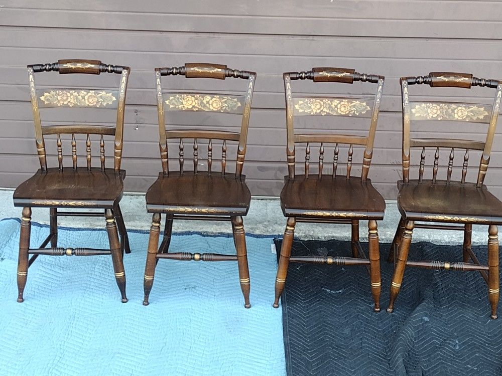 Vintage Hitchcock Chairs Hand Stenciled Set Of 4