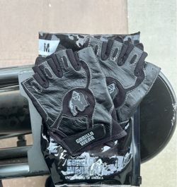 Gorilla Wear gloves