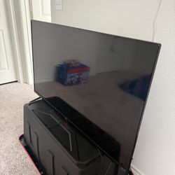 50 Inch Roku/Onn Tv