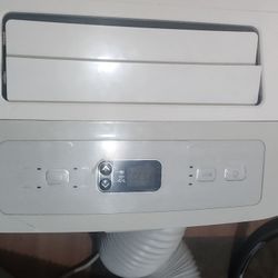 LG A.C 250 Sq Ft