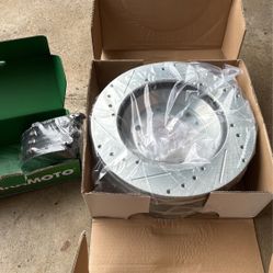 02-07 Trailblazer Front Brake Rotors & Pads