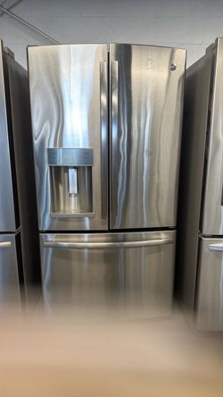 General Electric French Door Refrigerator