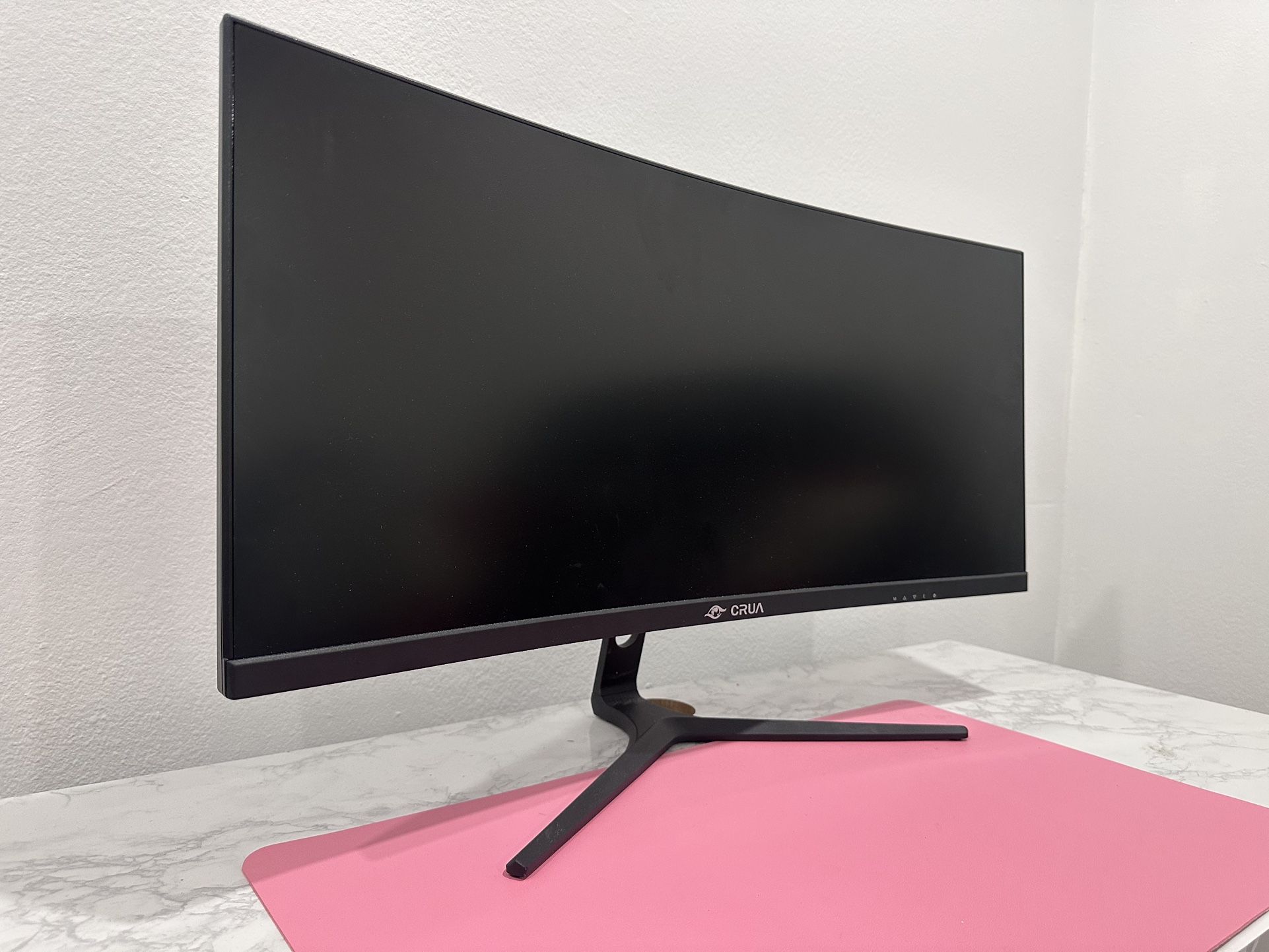 Cruz Curved Monitor 30in