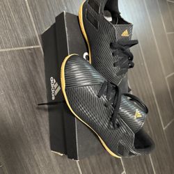 Indoor soccer Adidas 3.5y