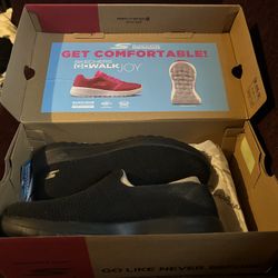 Women’s Skechers Performance