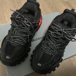 LED Balenciaga Tracks