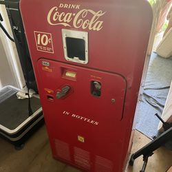 1952 Working 10 Cent Coke Machine
