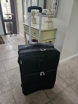 Large Luggage With Wheels