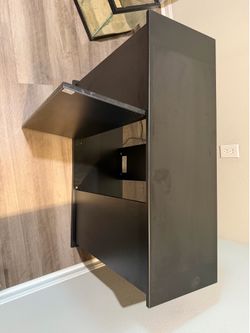 Aquarium stand