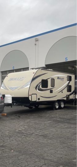 2018 Keystone Bullet Ultra Lite 202 BHSWE