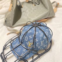 Louis Vuitton Ajustable Hat