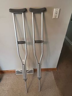 Adult Crutches