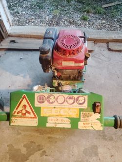 Concrete floor grinder