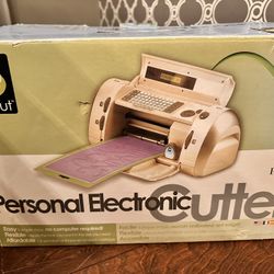 Original Cricut Paper Cutting machine